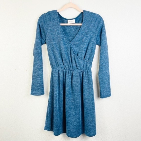 Everly Dresses & Skirts - EVERLY Gray Surplice Long Sleeve Empire Mini Dress Size‎ Small